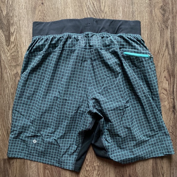 Lululemon T.H.E. Lined Shorts 9” EUC - Picture 5 of 11